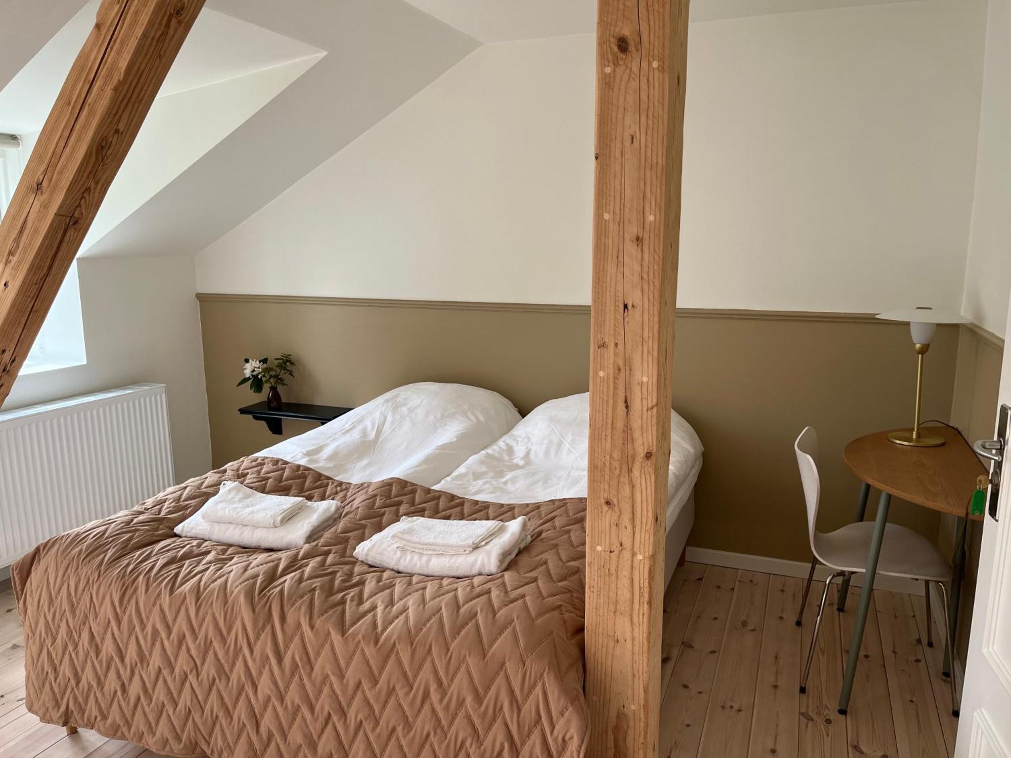 Reballegaard Bed & Breakfast ホーセンス エクステリア 写真